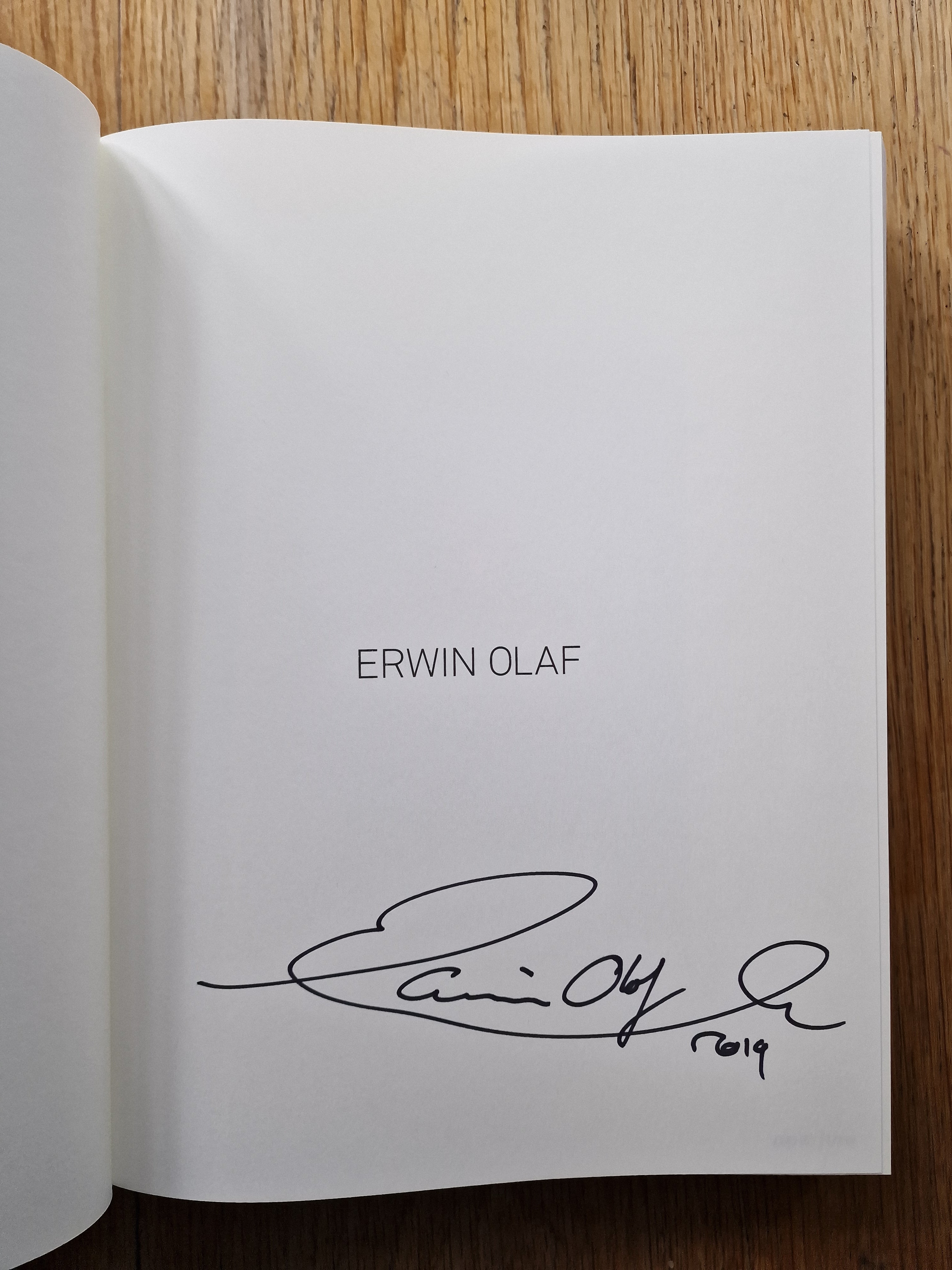 Buy I Am by Erwin Olaf Online – Setanta Books